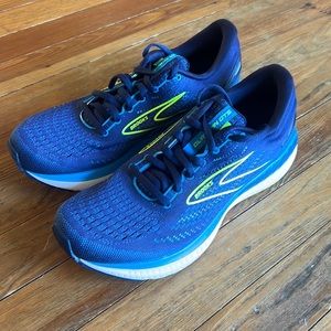 NEW brooks glycerin 19